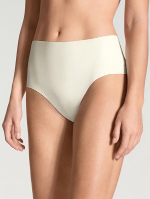 Star White Calida Natural Skin Brief, Cradle To Cradle Certified® Women Yoga | LZYEW-9751